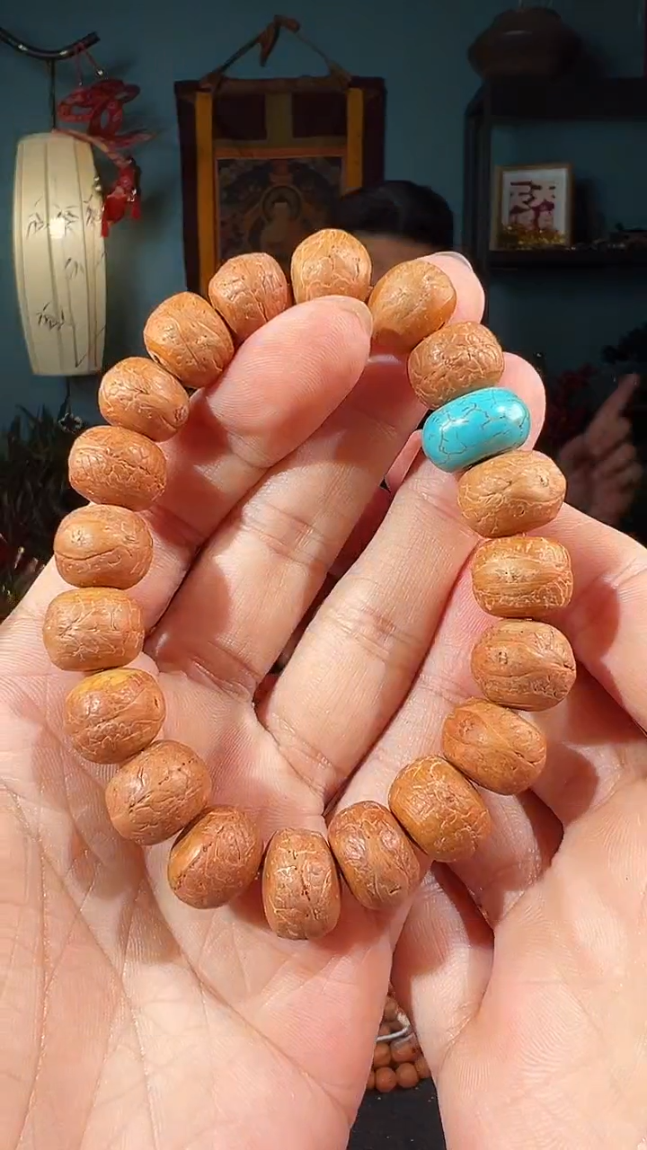 【闪购商品】凤眼菩提手串藏切