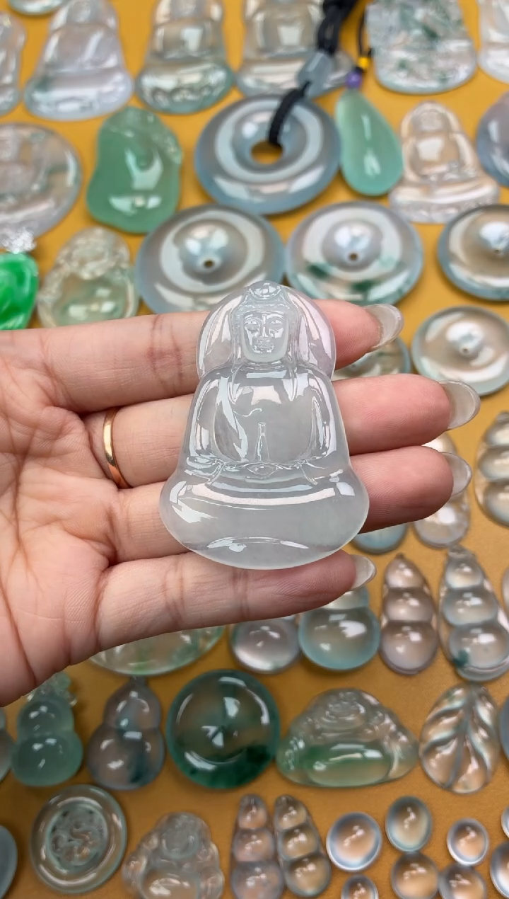 吊坠(不含链)未镶嵌翡翠41 素衣 54 38 5.8