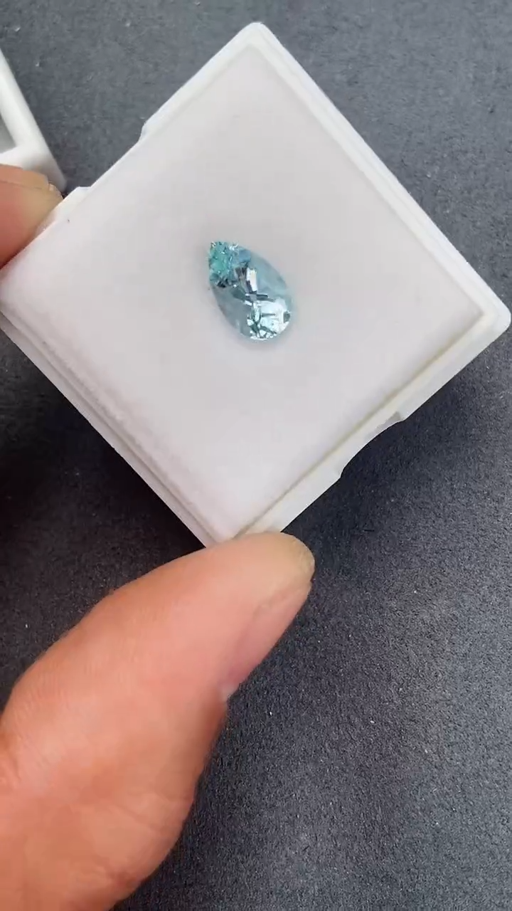 【闪购商品】海蓝宝石裸石未镶嵌1.97