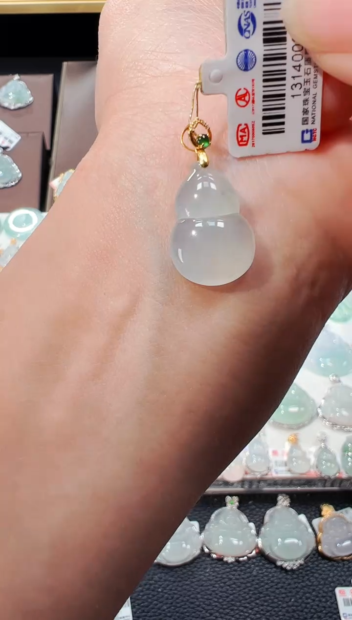 【闪购商品】翡翠吊坠(不含链)18K金镶嵌葫芦吊坠272