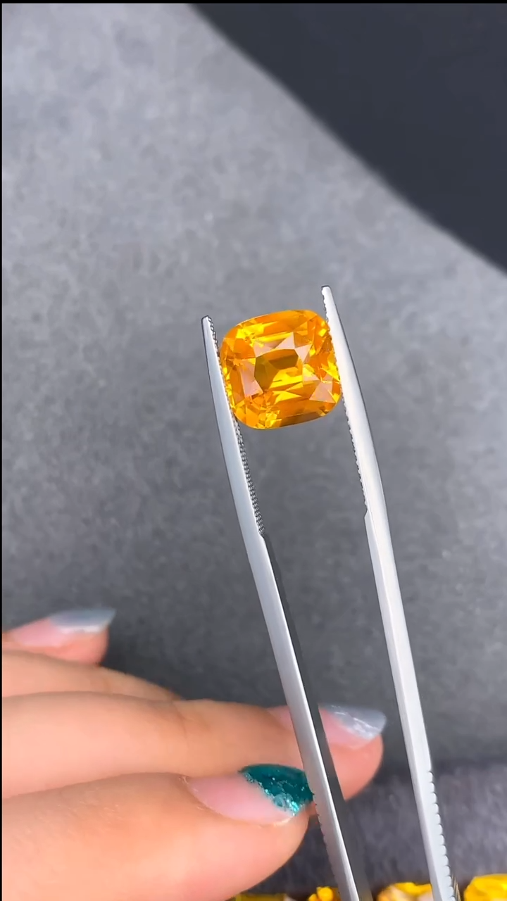 【闪购商品】蓝宝石裸石未镶嵌8.15克拉