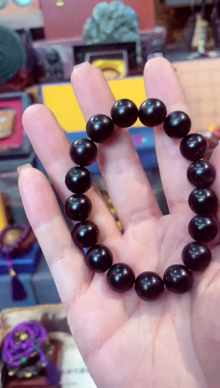 【闪购商品】琥珀手串未镶嵌              