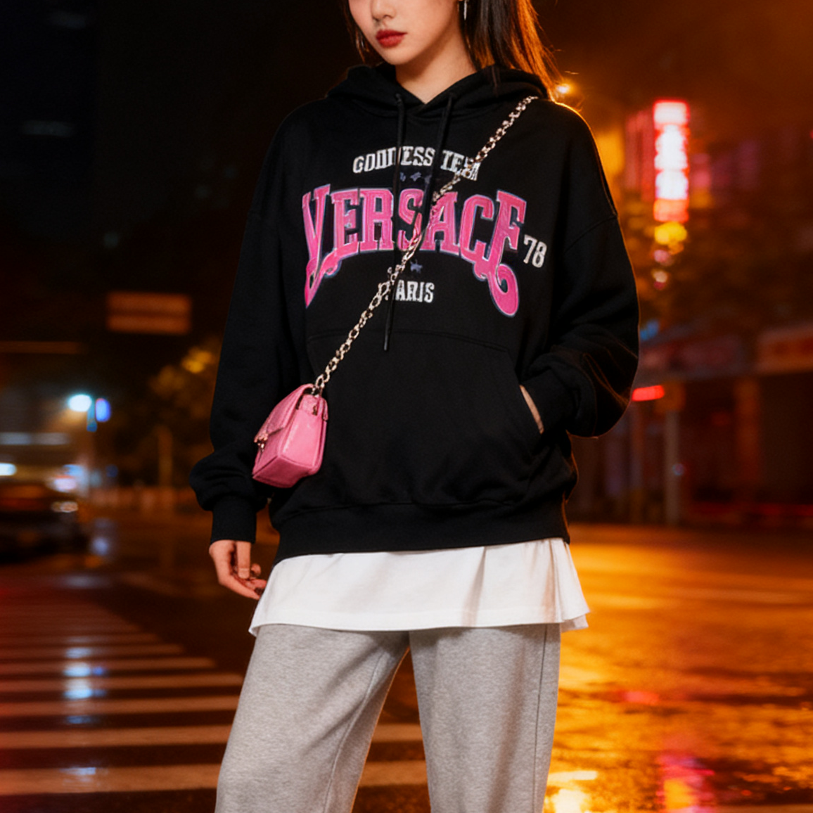 99新 VERSACE/范思哲 A6855 Versace 黑色 连帽卫衣 99新 38码 