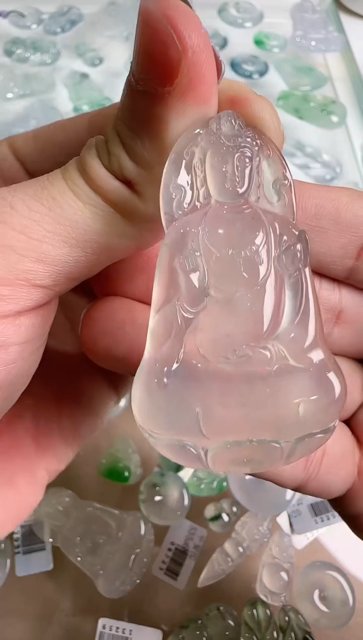 【闪购商品】翡翠吊坠(不含链)未镶嵌··