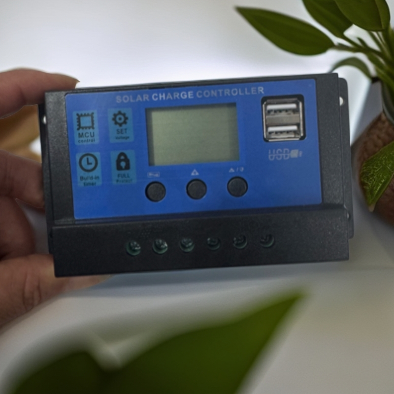 太阳能控制器20 A （12伏24伏通用行）