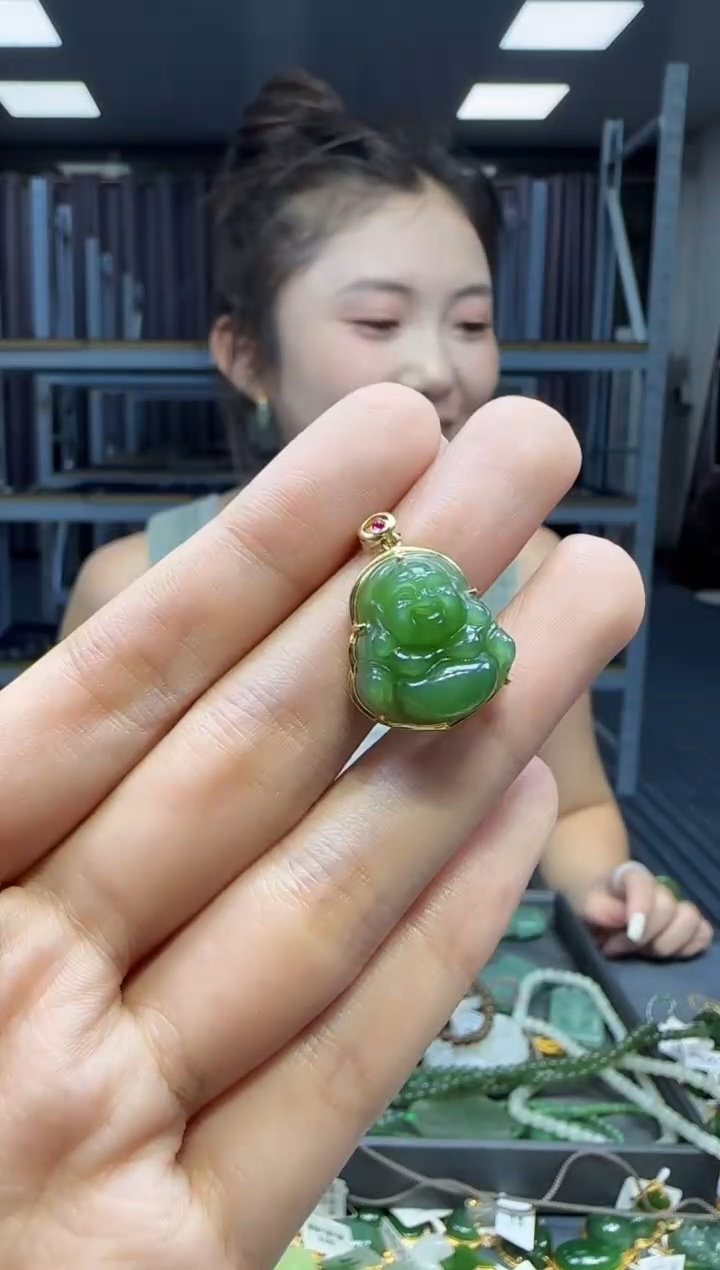 和田玉18K金镶嵌挂件1