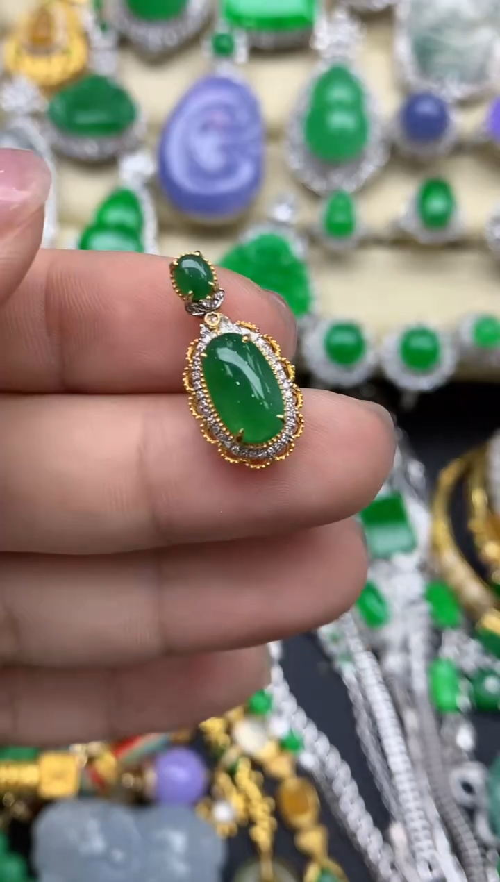 【闪购商品】翡翠颈饰18K金镶嵌530-中国好珍宝