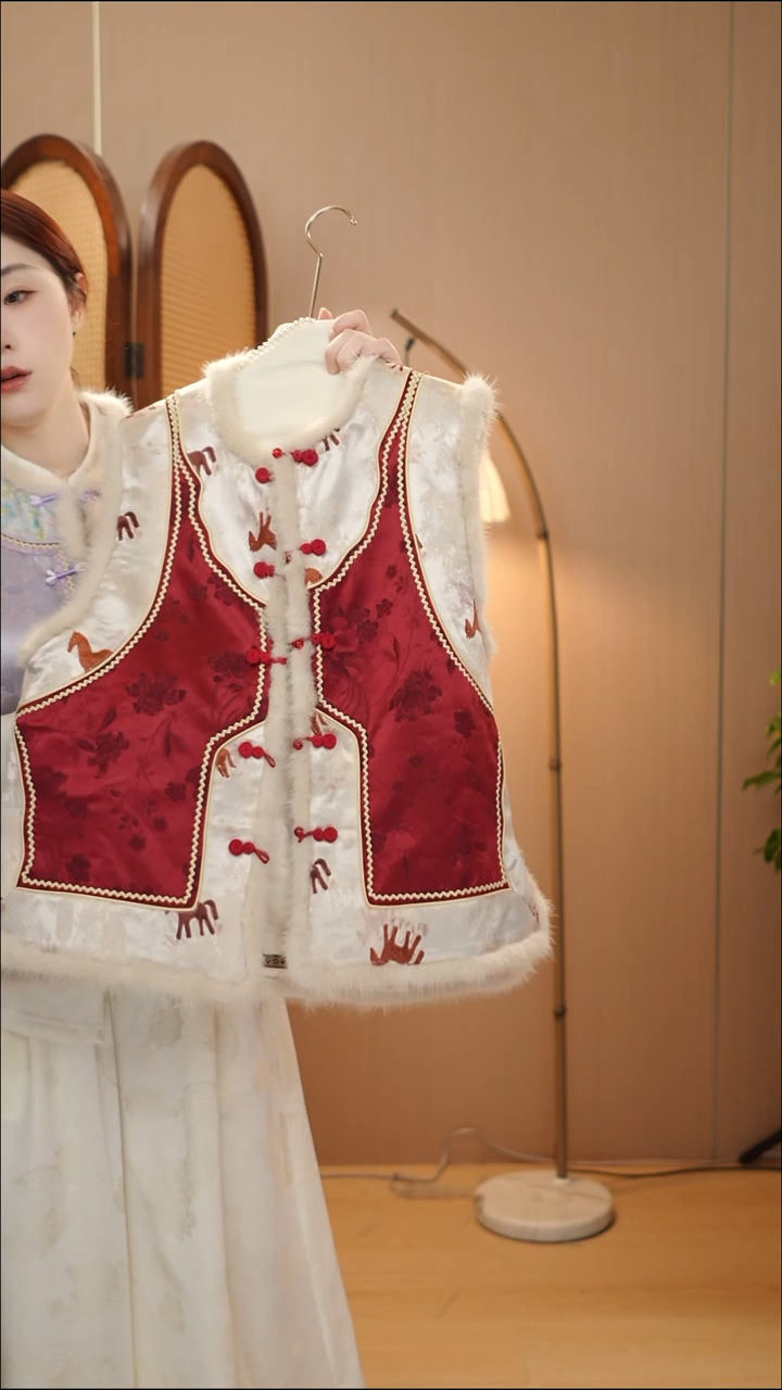 红马双面穿夹棉马甲  