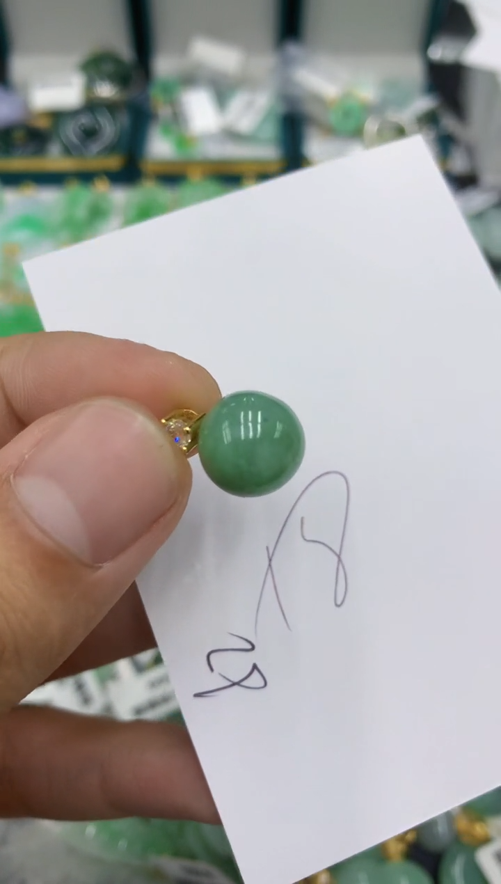 翡翠未镶嵌颈饰号链接1111111