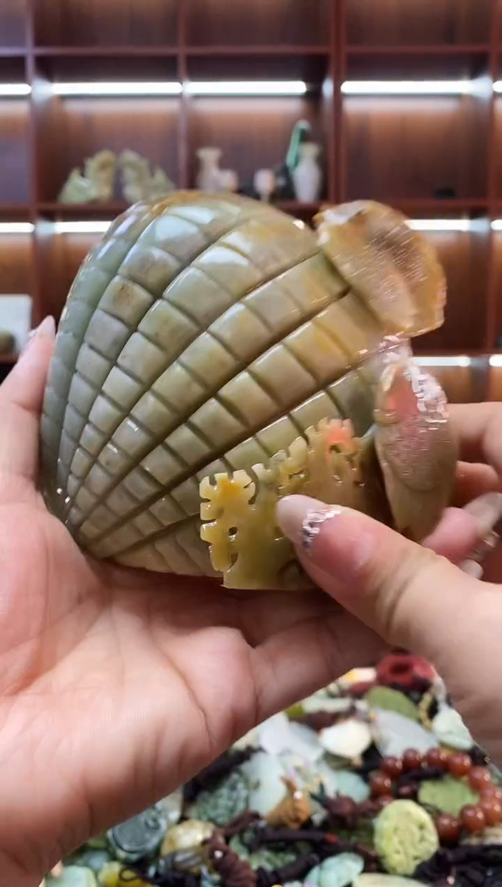未镶嵌岫玉摆件   