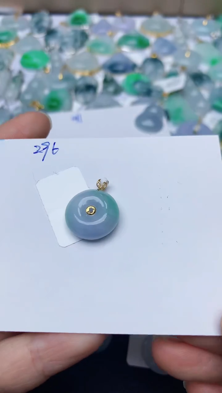 【闪购商品】翡翠颈饰18K金镶嵌天然翡翠A货   