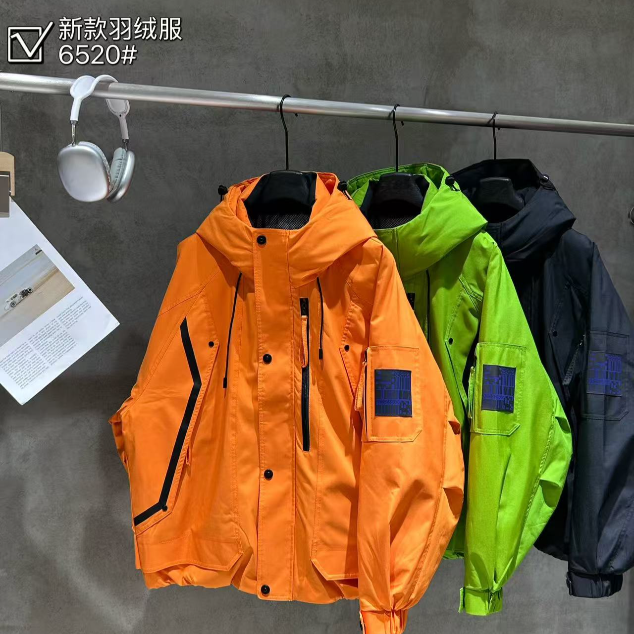 523 素劲2 户外冬季男女工装风糖果色系连帽羽绒服外套 YRMC6520