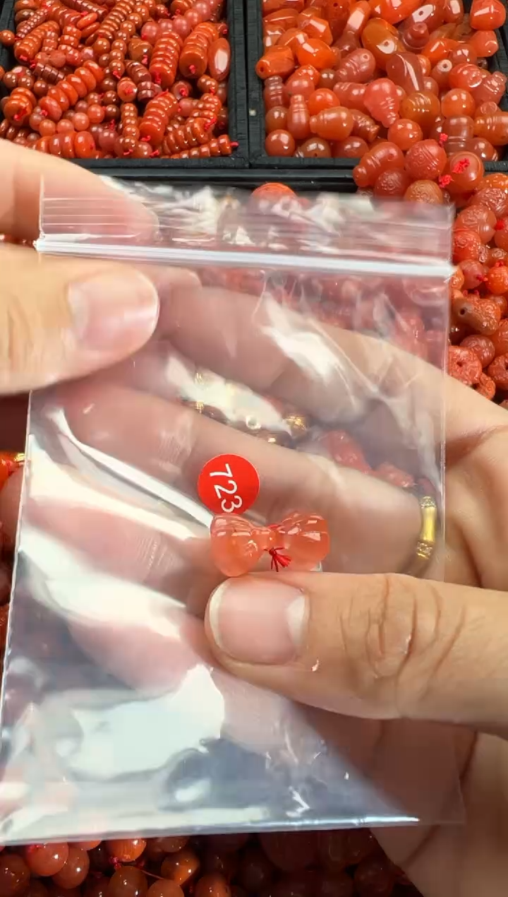 【闪购商品】南红玛瑙颈饰未镶嵌1