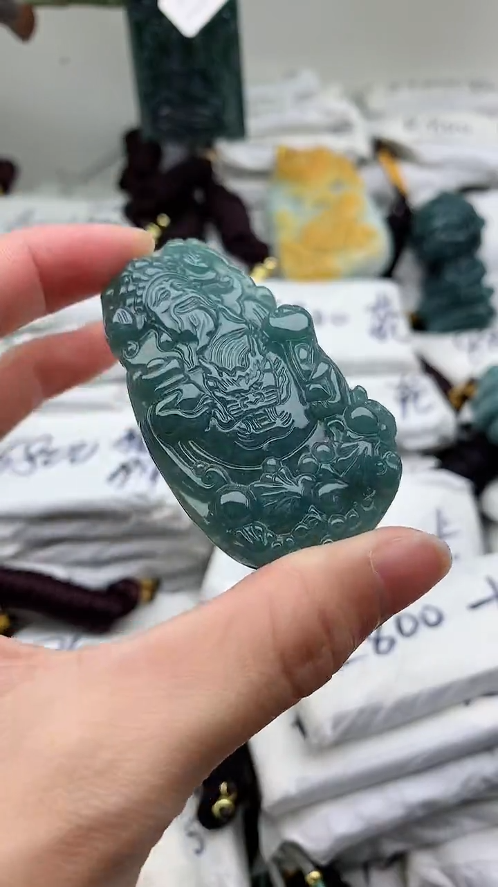 【闪购商品】翡翠颈饰未镶嵌555555555555