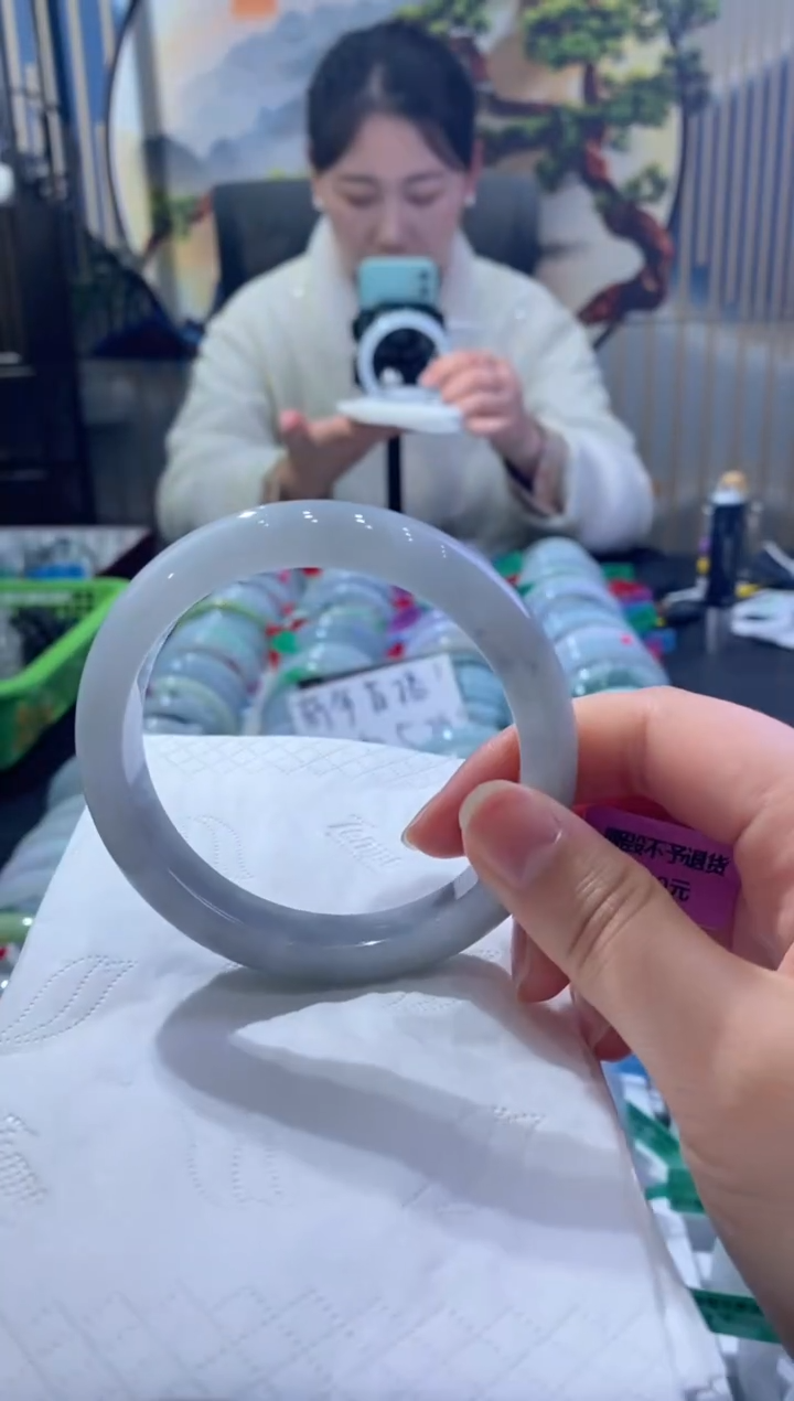 【闪购商品】翡翠手镯未镶嵌00008441