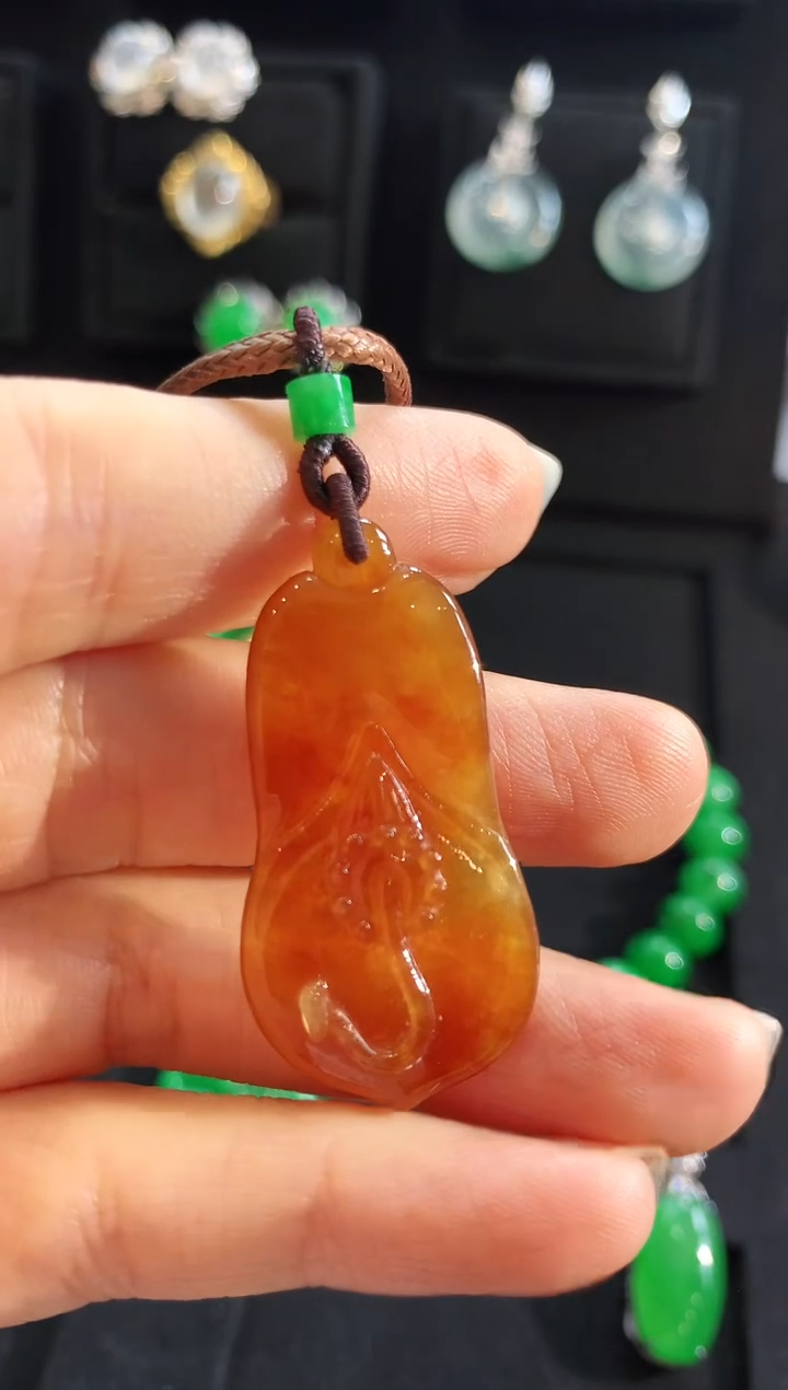 【闪购商品】翡翠颈饰未镶嵌吊坠