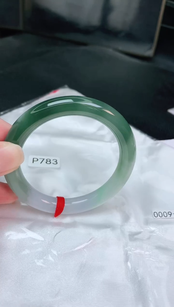 【闪购商品】翡翠手镯未镶嵌缅甸天然A货翡翠手镯