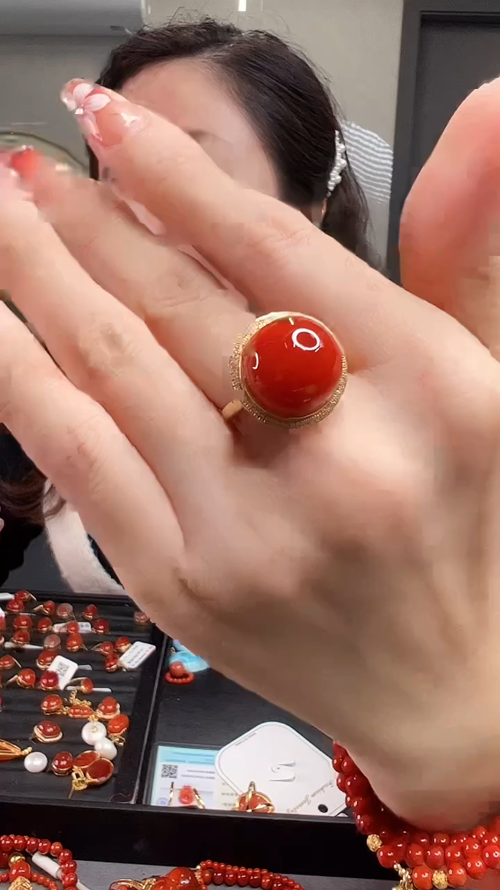 【闪购商品】南红玛瑙戒指18K金镶嵌14mm