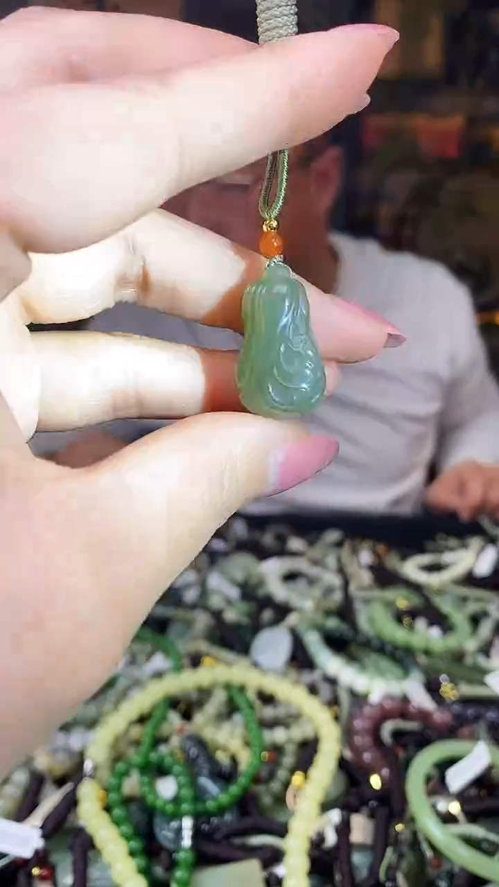 颈饰未镶嵌和田玉多样性发货，拍一发一