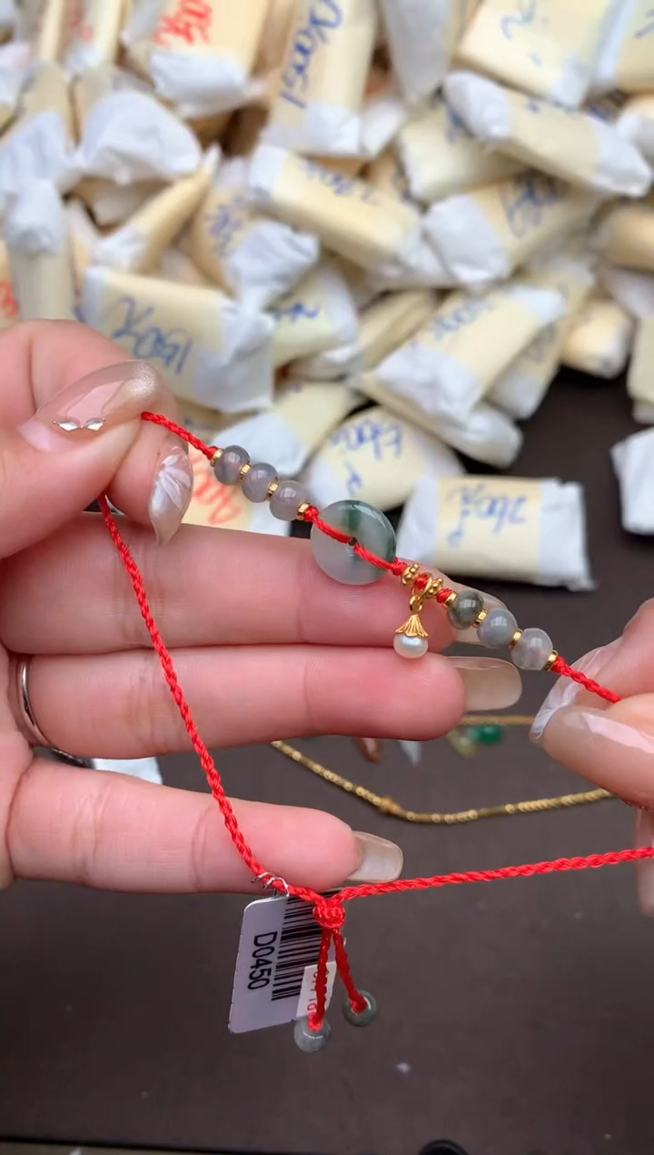 【闪购商品】翡翠手绳未镶嵌一