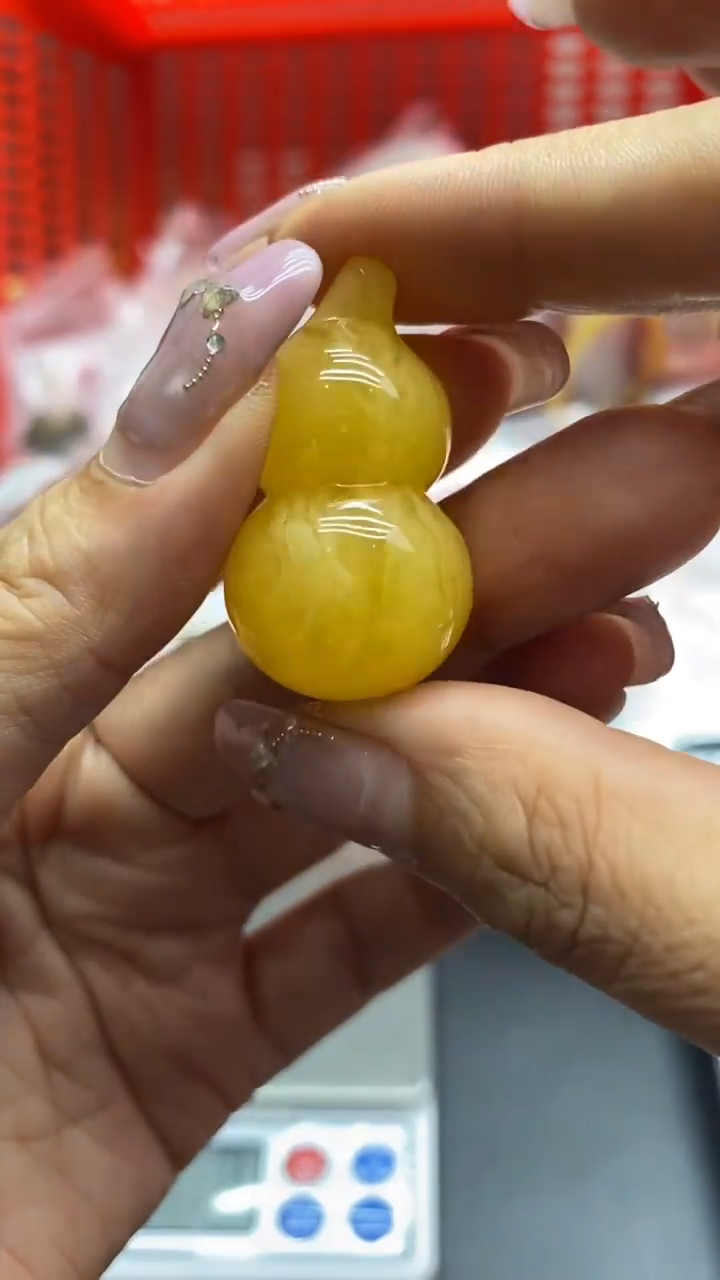 琥珀未镶嵌珠宝奇石328