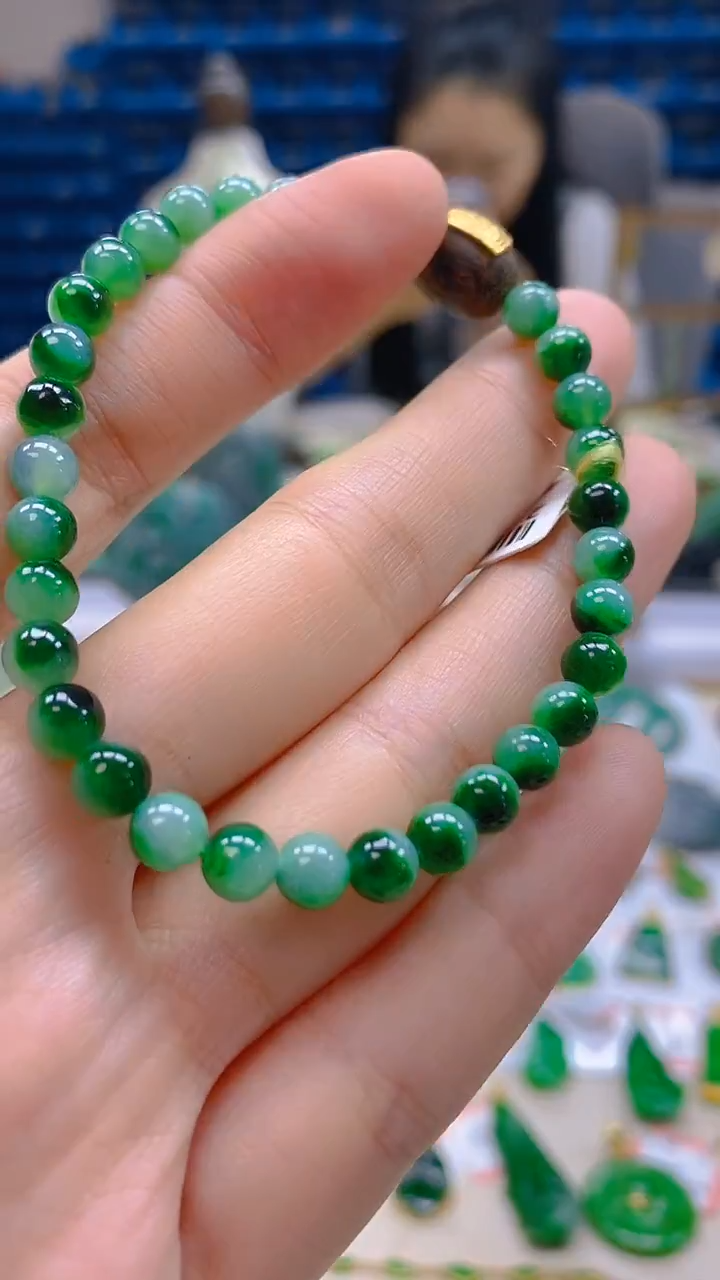 颈饰未镶嵌翡翠新号开播 全场乱卖