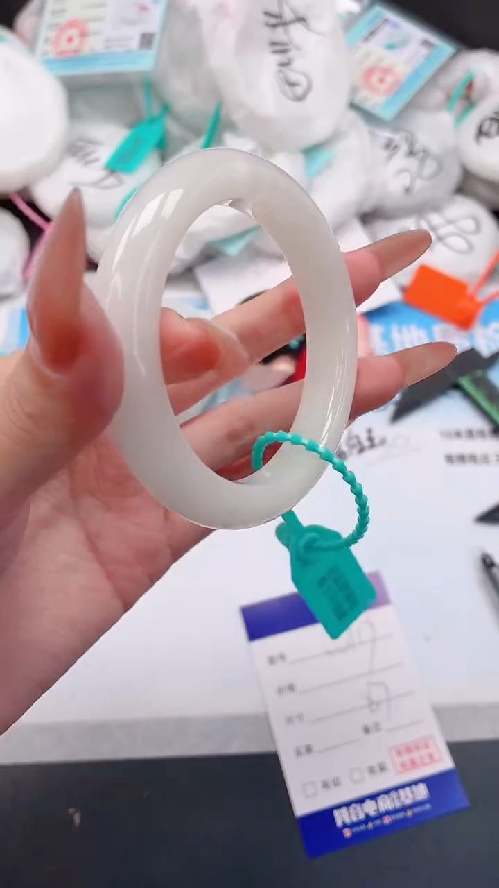 未镶嵌手镯和田玉2W119-57