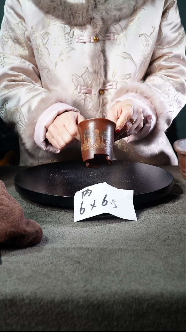 宜兴紫砂小花盆盆