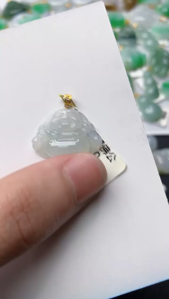 【闪购商品】翡翠颈饰18K金镶嵌54.........