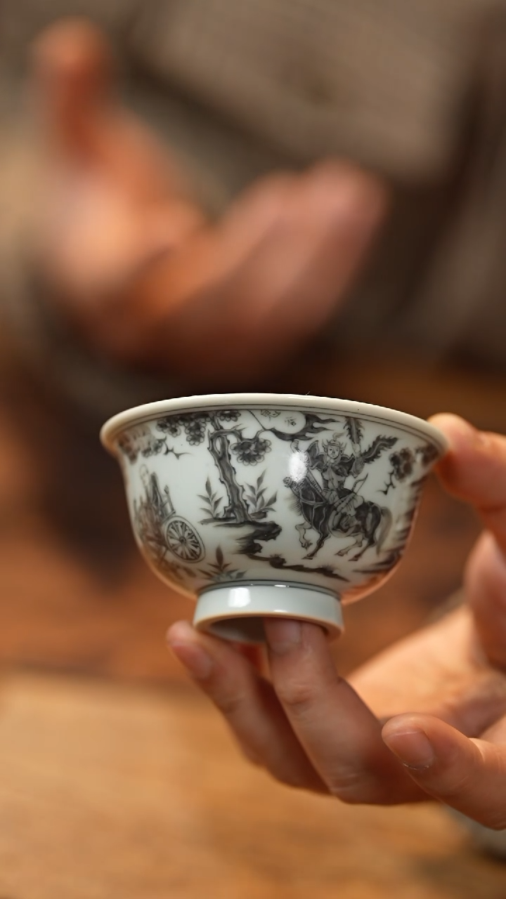 【闪购商品】【有茶器】釉里红鬼谷子压手杯 