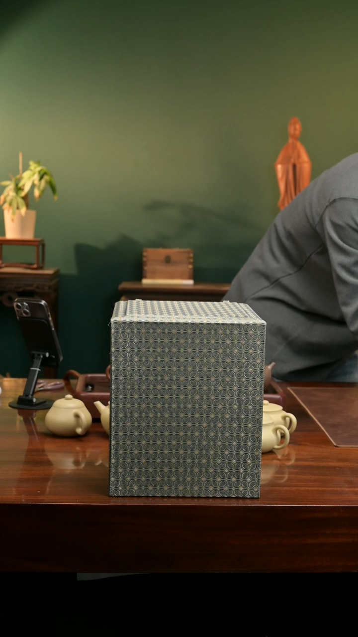 【闪购商品】紫砂茶壶本山绿泥160cc