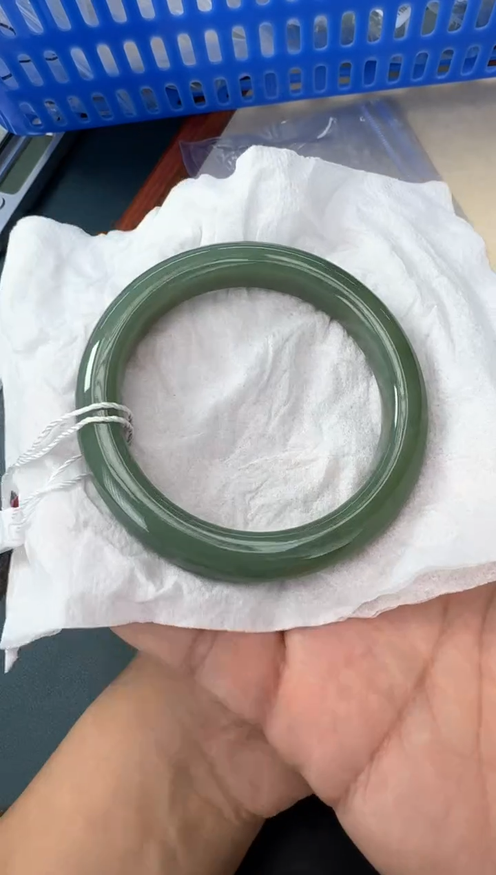 和田玉手镯未镶嵌【JQ】和田玉手镯（多样性发其一）