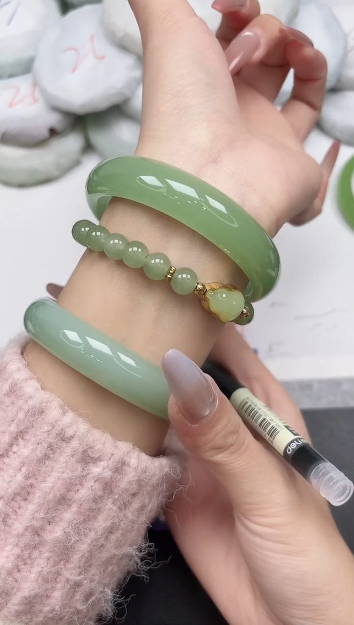 东凌女款手镯254-60.3