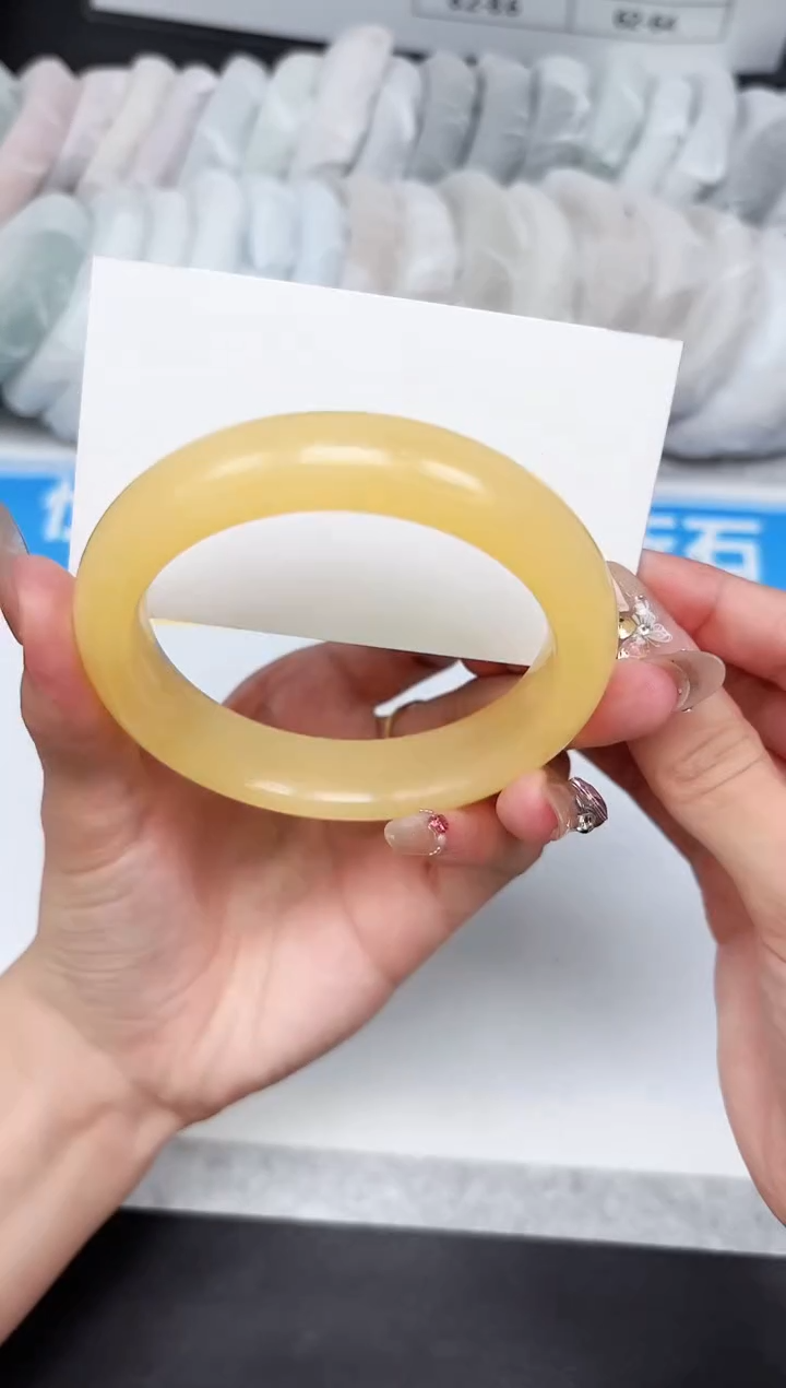 石英质玉手镯未镶嵌V33-58.7