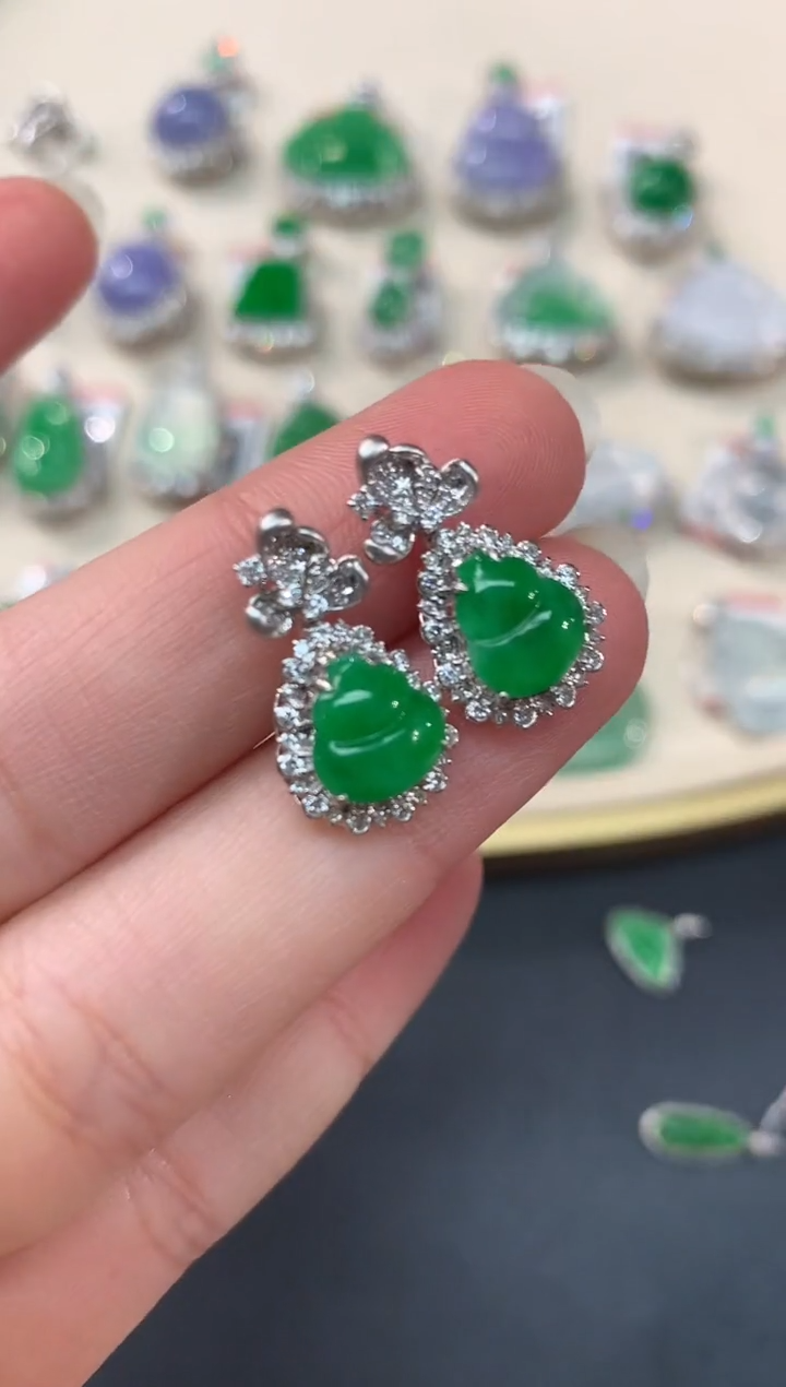 【闪购商品】翡翠吊坠(不含链)18K金镶嵌A80多样性发一件|5980