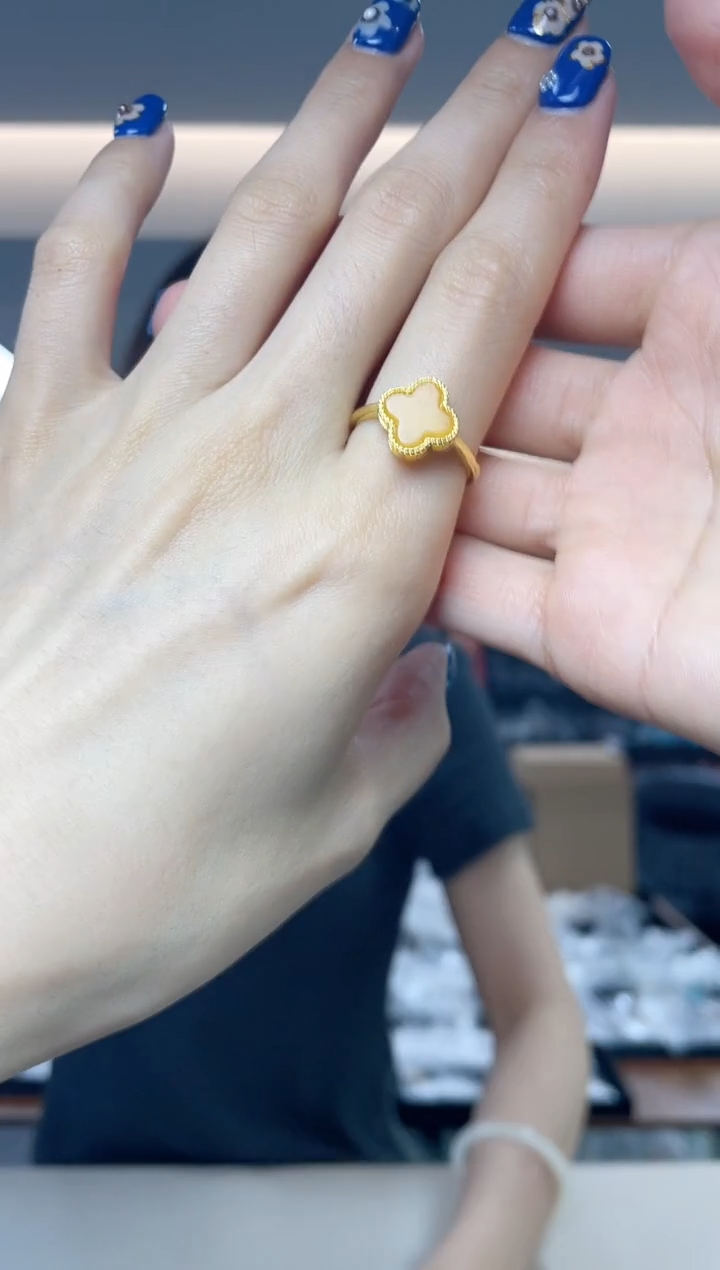 未镶嵌蜜蜡裸石多样性发一件