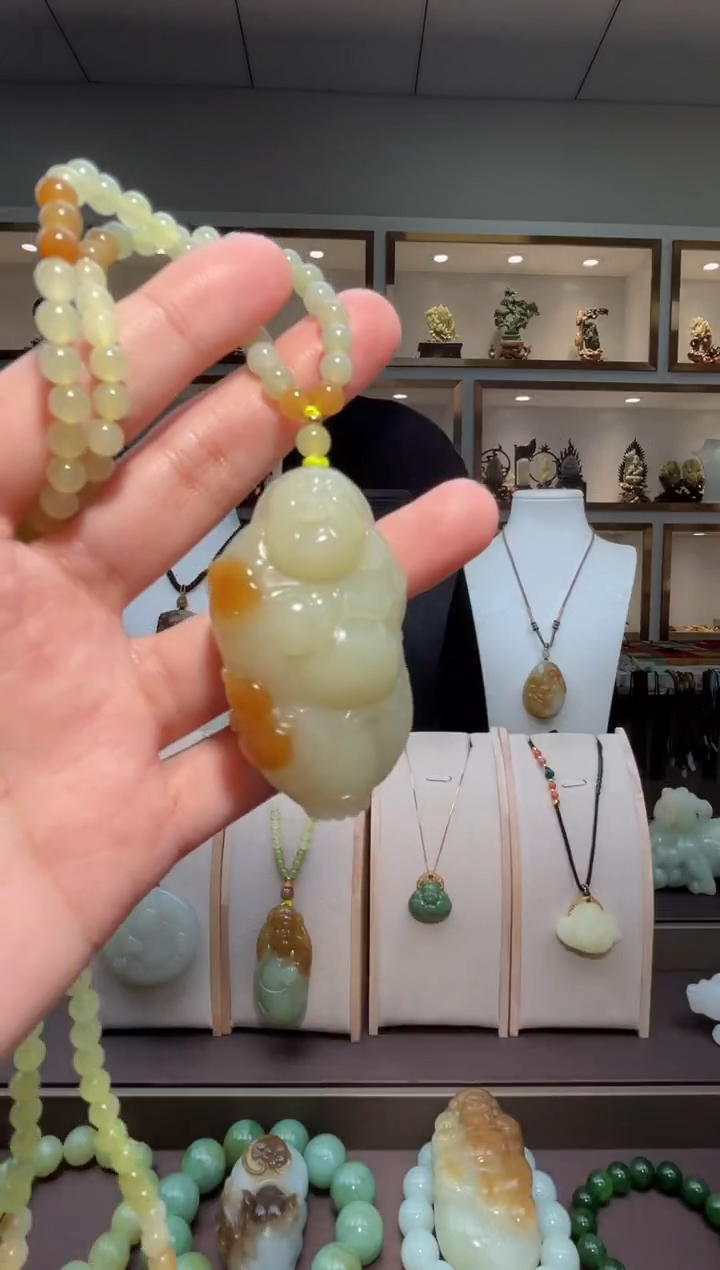 颈饰未镶嵌和田玉苏