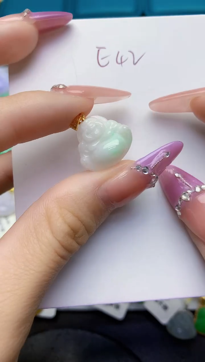 翡翠未镶嵌颈饰缅甸天然翡翠A货