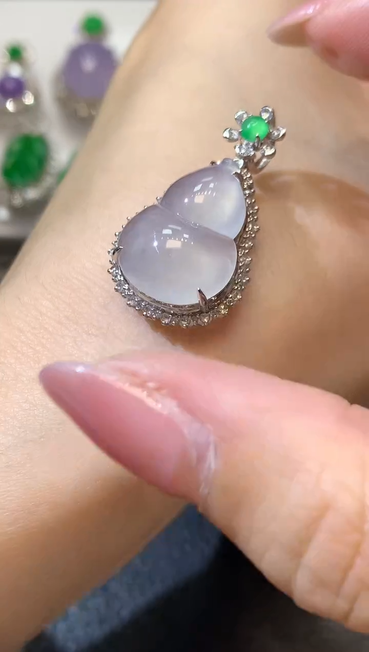 【闪购商品】翡翠吊坠(不含链)18K金镶嵌D33