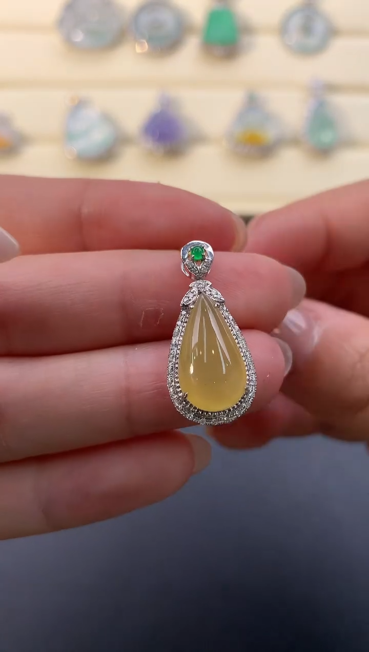 【闪购商品】翡翠颈饰18K金镶嵌X29     