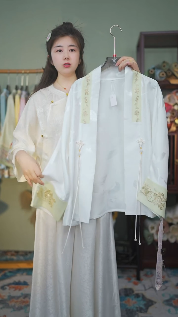 刺绣(L码)130斤内百搭款上衣单层