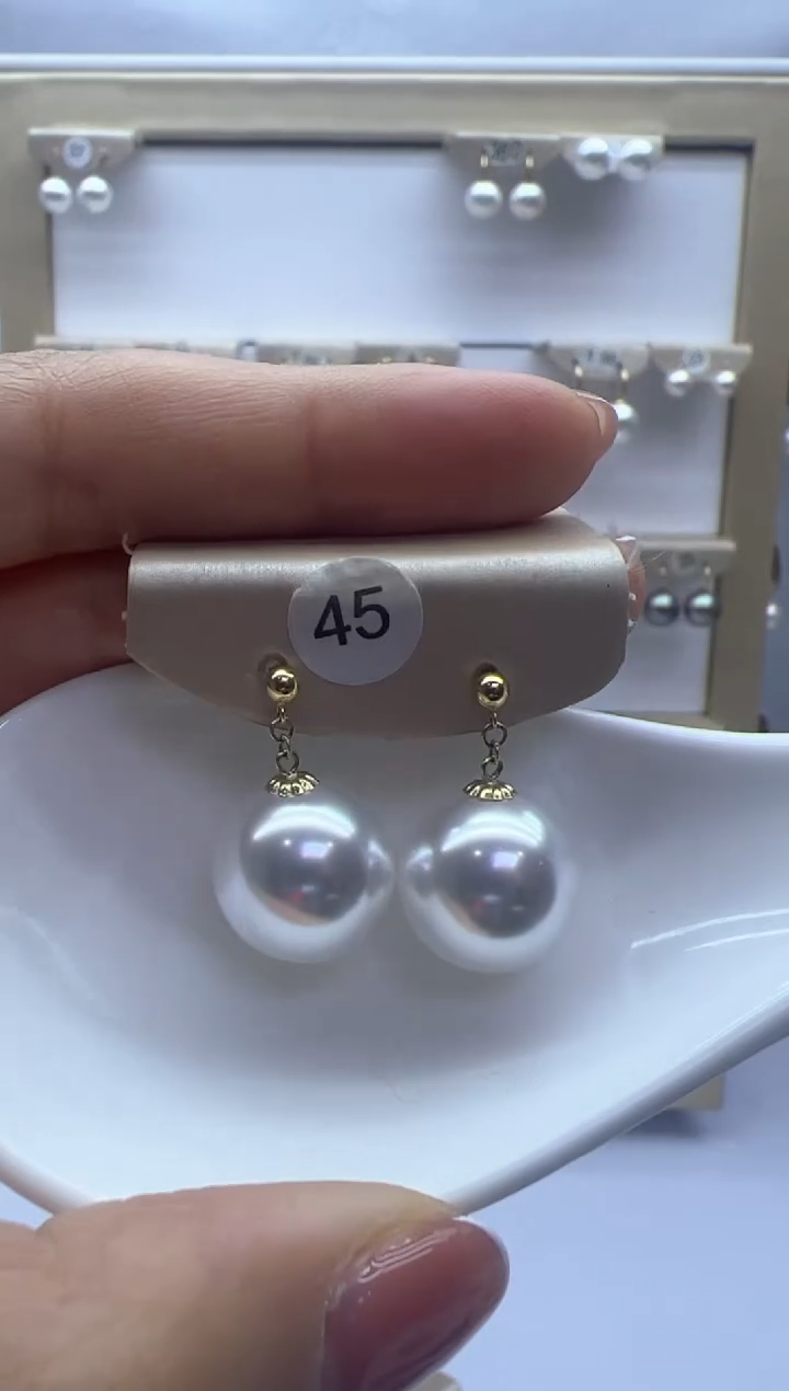 【闪购商品】淡水珍珠耳饰18K金镶嵌45