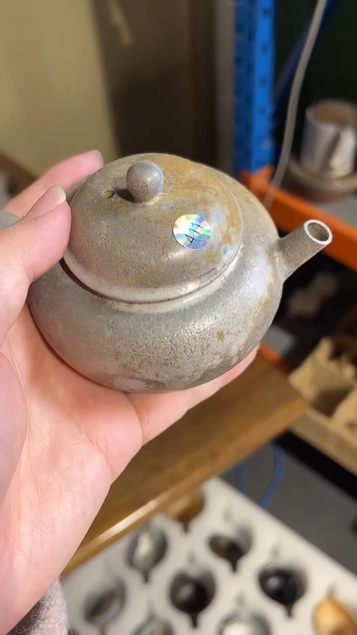 壶411号容量120-130ML中白泥