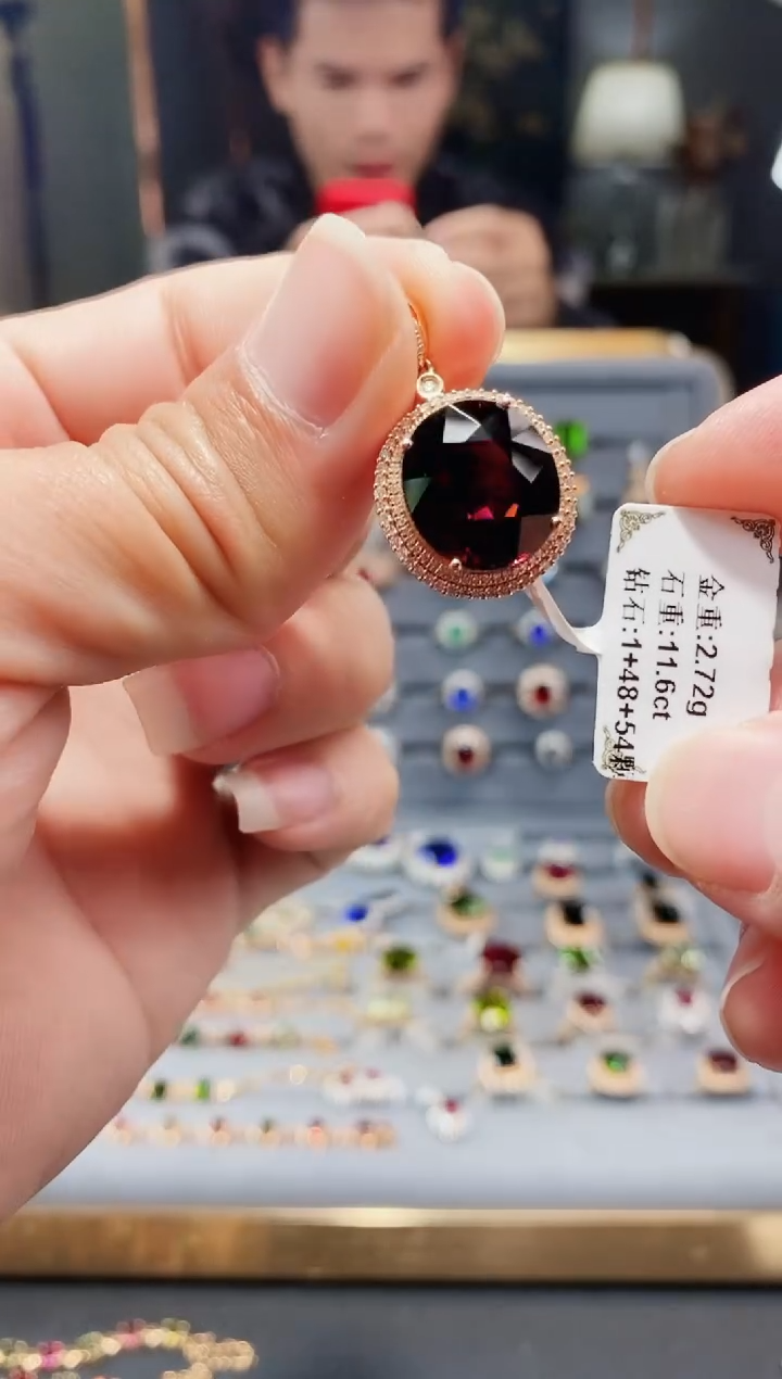 【闪购商品】碧玺颈饰18K金镶嵌11.6.