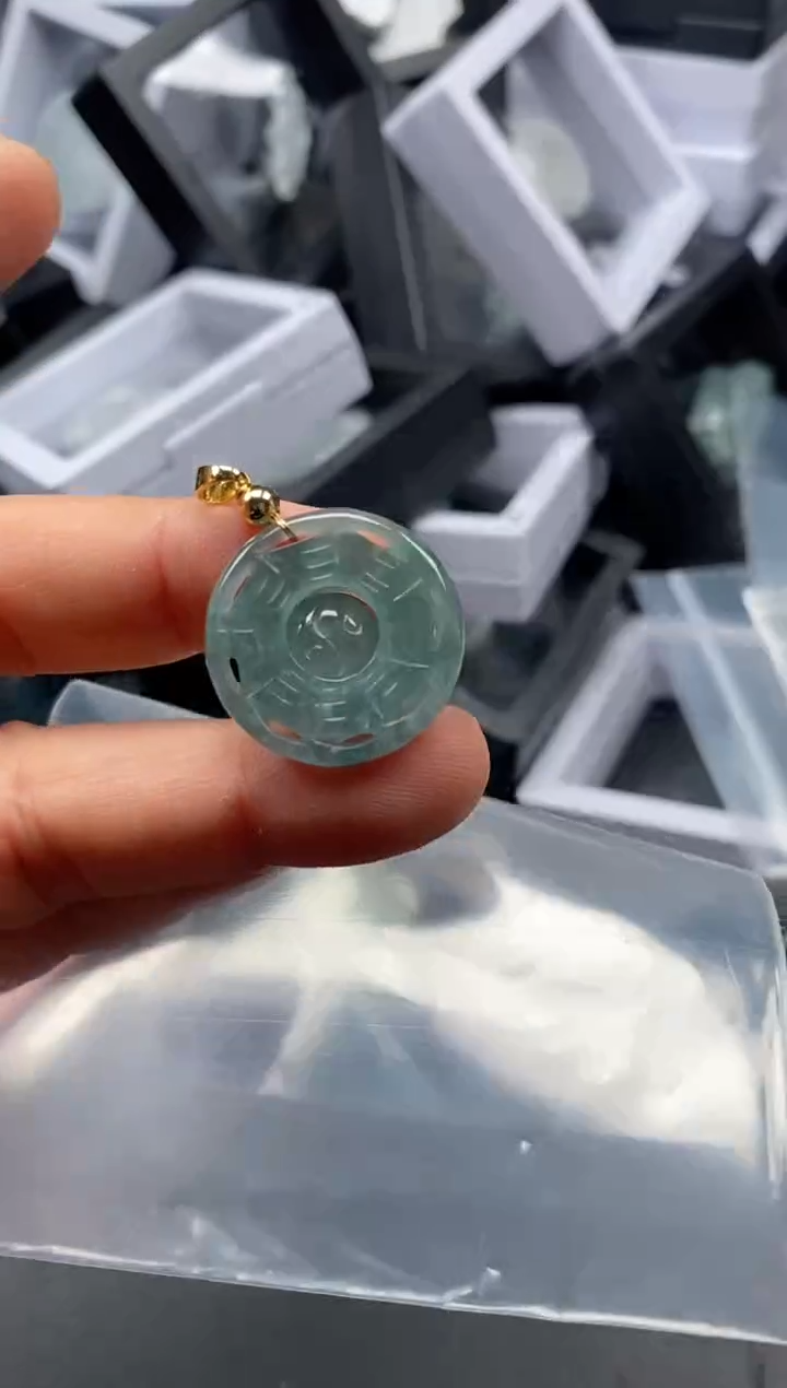翡翠未镶嵌吊坠(不含链)8724