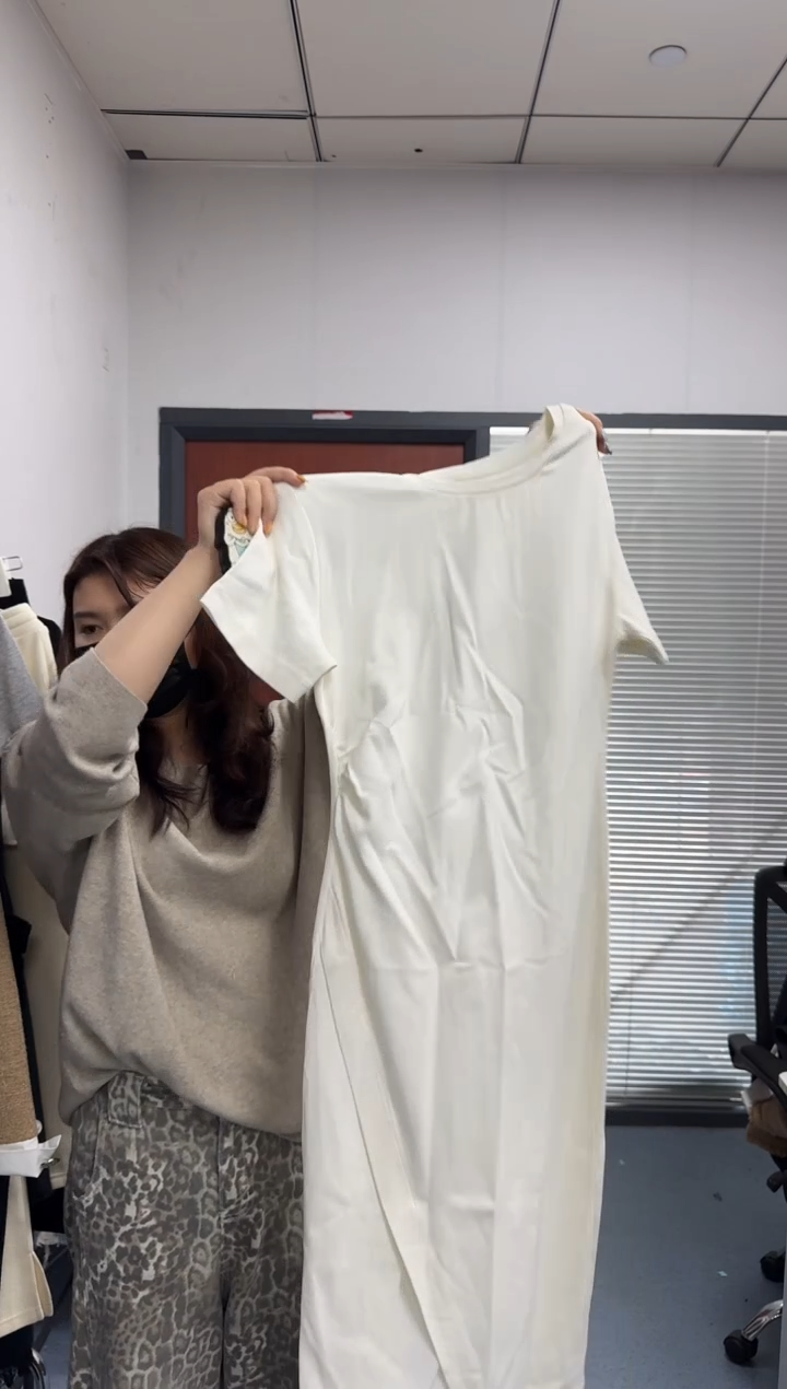 恐龙阿姨闪购商品：白色连衣裙L