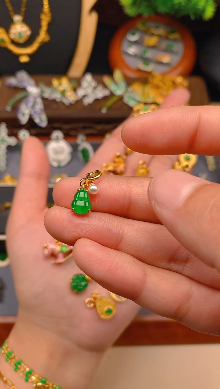 【闪购商品】翡翠吊坠(不含链)银S925镶嵌葫芦万能扣