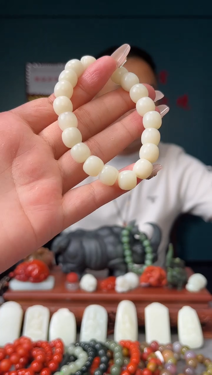 和田玉未镶嵌颈饰手串9+