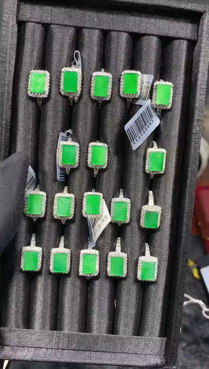 【闪购商品】定制翡翠未镶嵌20定制翡翠-多样性发货（发其一）