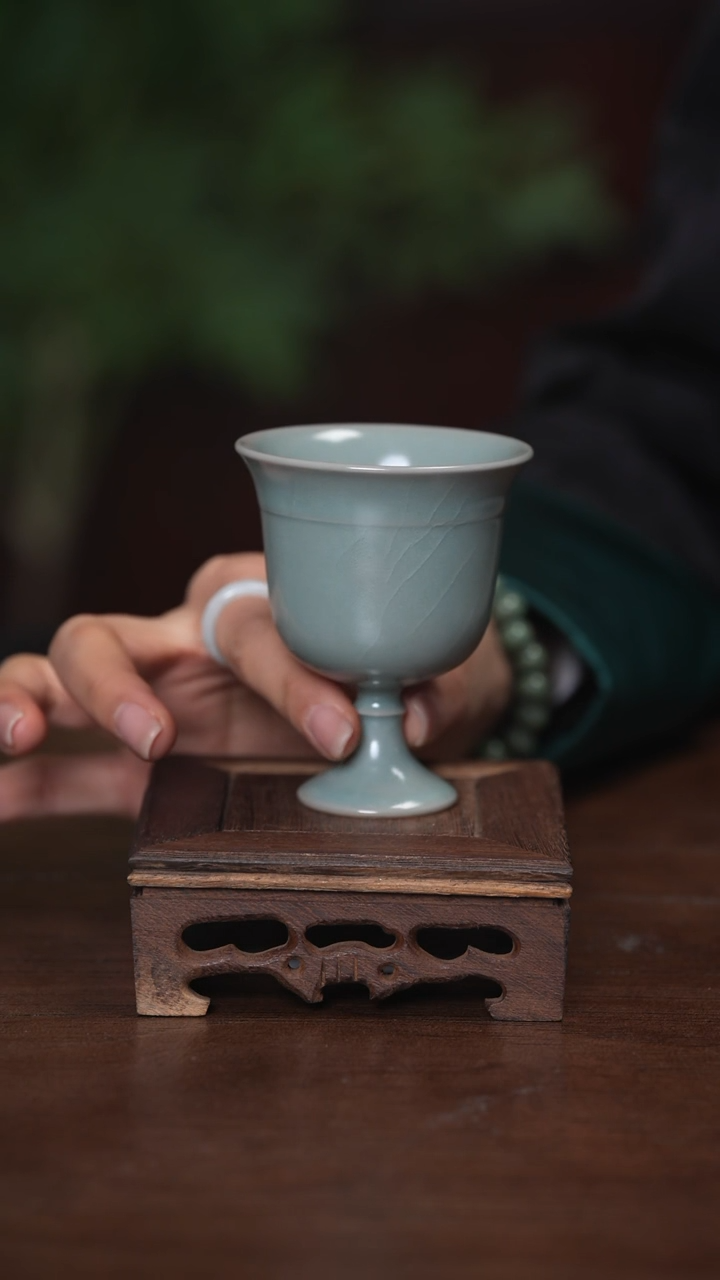 【闪购商品】清凉寺原产地仿古釉手工汝瓷高脚杯